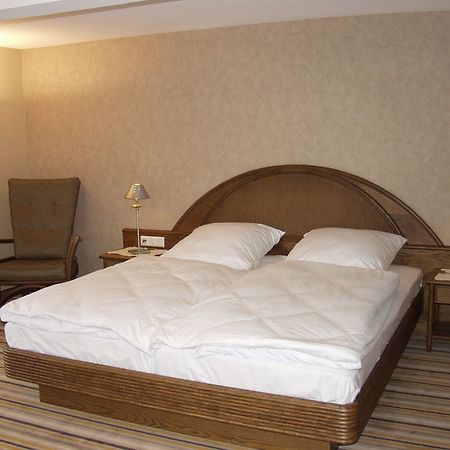 Hotel Dorf Alm Willingen à Willingen  Extérieur photo