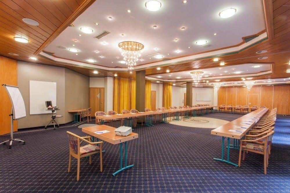 Hotel Dorf Alm Willingen Extérieur photo