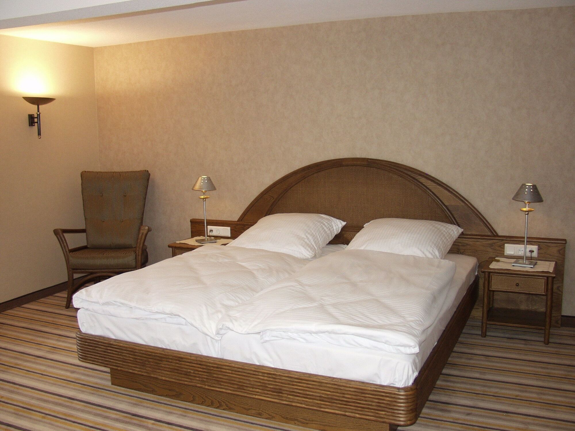 Hotel Dorf Alm Willingen à Willingen  Extérieur photo