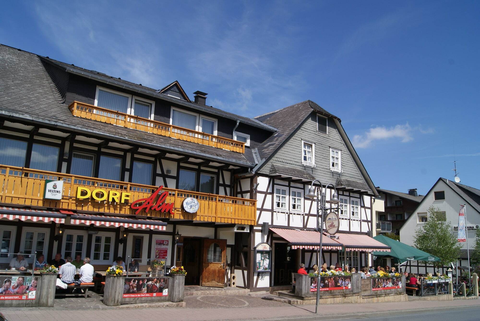 Hotel Dorf Alm Willingen à Willingen  Extérieur photo